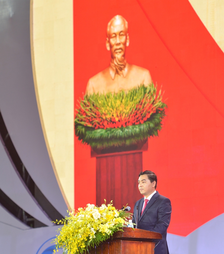 Bình Thuận long trọng kỷ niệm 50 năm ngày giải phóng quê hương - Ảnh 1.