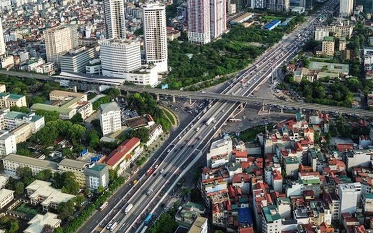 Hà Nội sẽ thu phí xe ô tô đi vào Đại lộ Thăng Long và đường vành đai 3? - Ảnh 2.