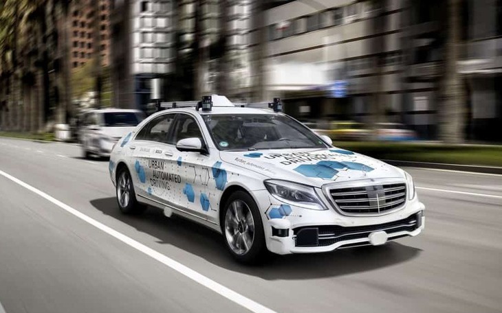 Mercedes-Benz đi ngược lại xu thế toàn cầu, trang bị máy V8 rộng rãi hơn cho chủ xe có nhu cầu - Ảnh 5.