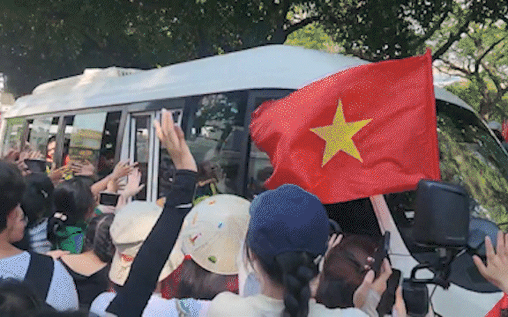 Dân mạng rần rần với bài hát 'Tôi yêu bóng bàn', bất ngờ với profile 'ca sĩ' thể hiện - Ảnh 2.