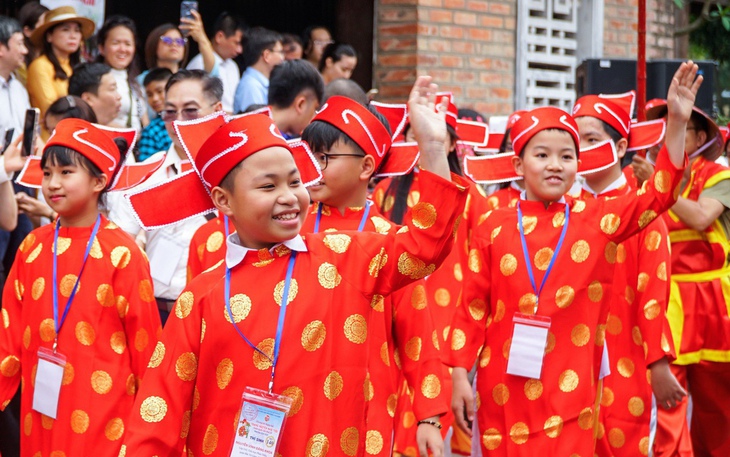 Tái hiện lễ rước Trạng dành cho các Trạng Nguyên nhỏ tuổi - Ảnh 4.
