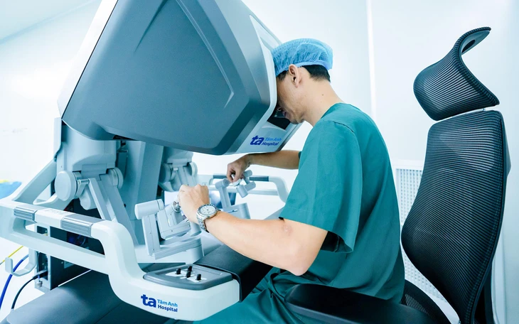 Robot Da Vinci Xi hỗ trợ 120 loại phẫu thuật phức tạp có mặt tại TP.HCM - Ảnh 3.