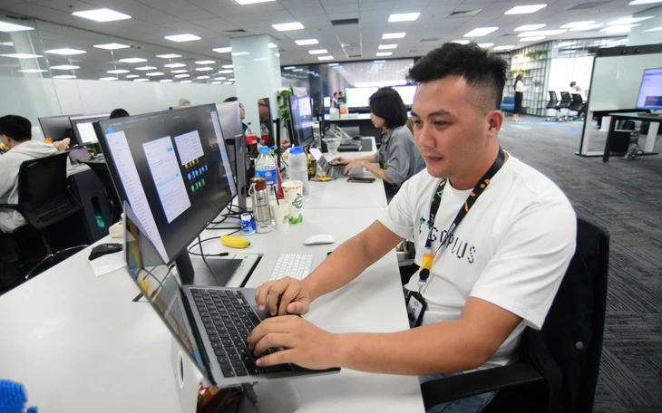 ĐHQGHN đặt mục tiêu đến năm 2030 đào tạo 10.000 chuyên gia bán dẫn - Ảnh 3.