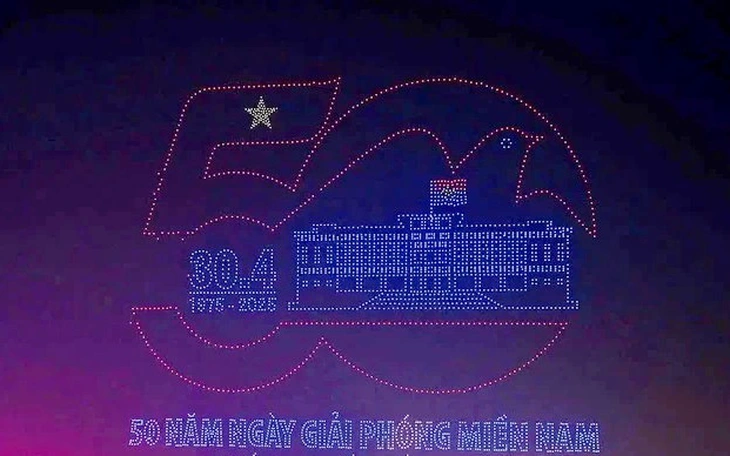 400 drone tạo hình sân bay Long Thành chào mừng thành phố Đồng Nai - Ảnh 2.