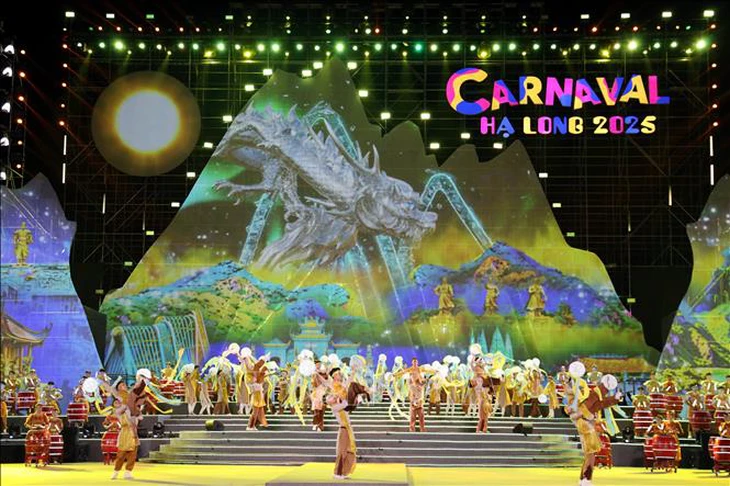 Carnaval Hạ Long lần cuối được tổ chức: Kết nối di sản - Tiên phong tỏa sáng - Ảnh 1. Carnaval Hạ Long - Ảnh 1.