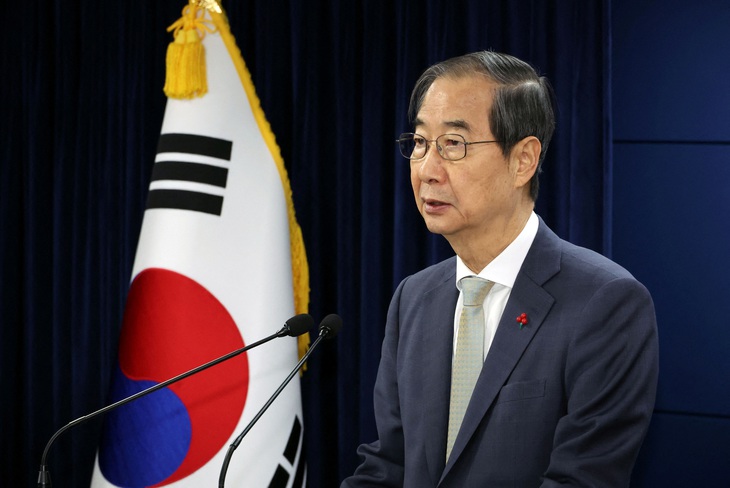 Yonhap: Quyền tổng thống Hàn Quốc Han Duck Soo sẽ từ chức hôm nay - Ảnh 1.