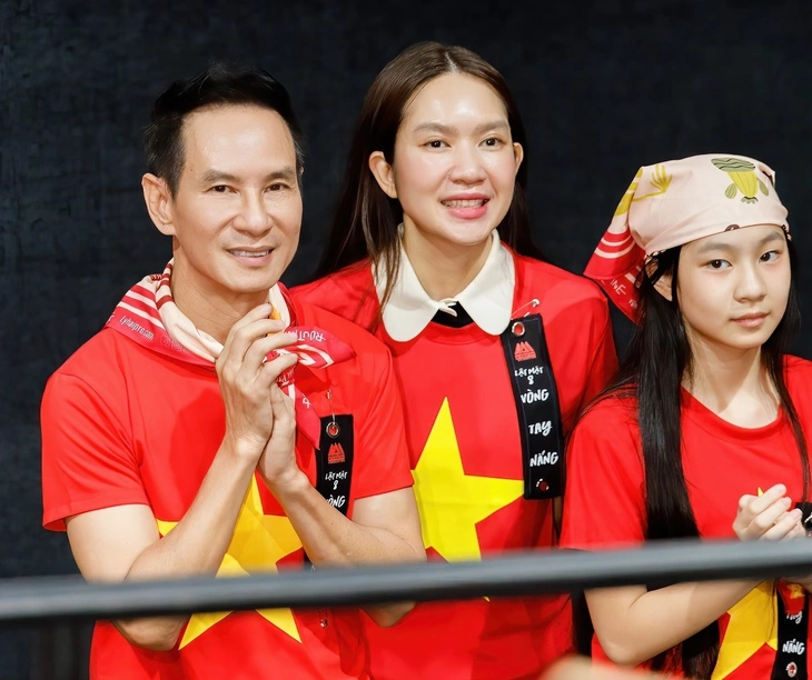 'Lật mặt 8' cán mốc 100 tỉ, Lý Hải lên tiếng về dư luận trái chiều - Ảnh 3. Lật mặt 8 - Ảnh 2.