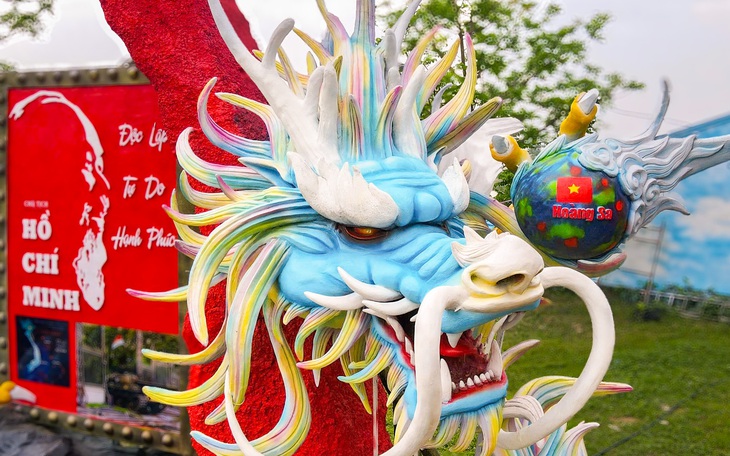 Đúc ngựa khổng lồ đón Tết, 9x Bắc Ninh mong đấu giá linh vật để sẻ chia mùa xuân - Ảnh 2.