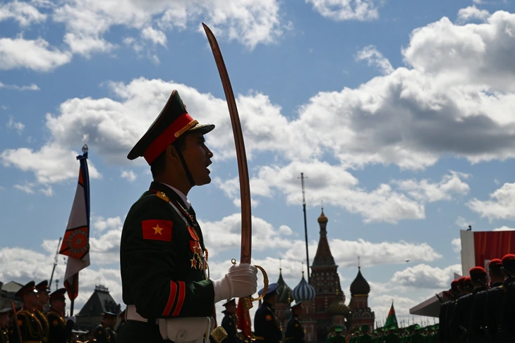 Khối trưởng bắt tay Tổng thống Nga Putin: Đây là niềm tự hào của toàn khối - Ảnh 6.
