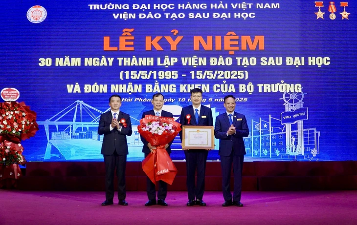 Nơi đào tạo 6.000 thạc sĩ, 80 tiến sĩ các ngành mũi nhọn - Ảnh 2.