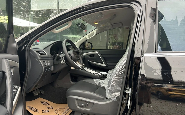 Mitsubishi Pajero Sport - Ảnh 9.