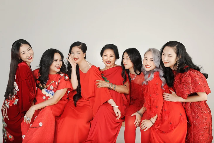 Sao Việt chia sẻ khoảnh khắc nhân Ngày của mẹ; Nguyễn Văn Chung bác bỏ thông tin đánh bản quyền VTV - Ảnh 1. Ngày của mẹ - Ảnh 1.