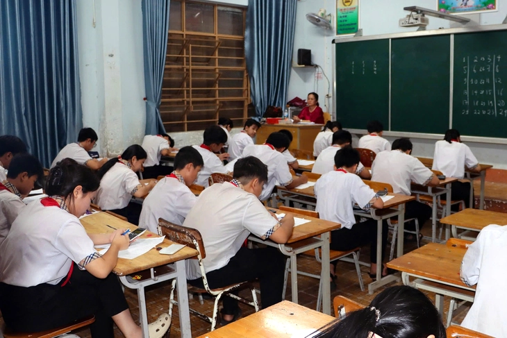 lộ đề thi - Ảnh 1.