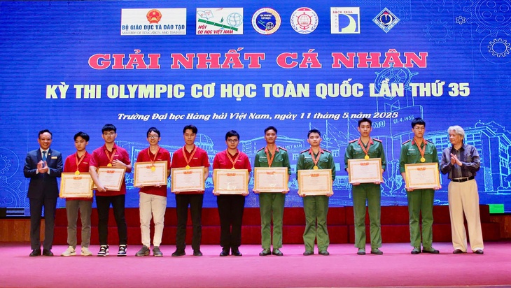 Trao giải Olympic Cơ học toàn quốc khu vực miền Bắc - Ảnh 1.