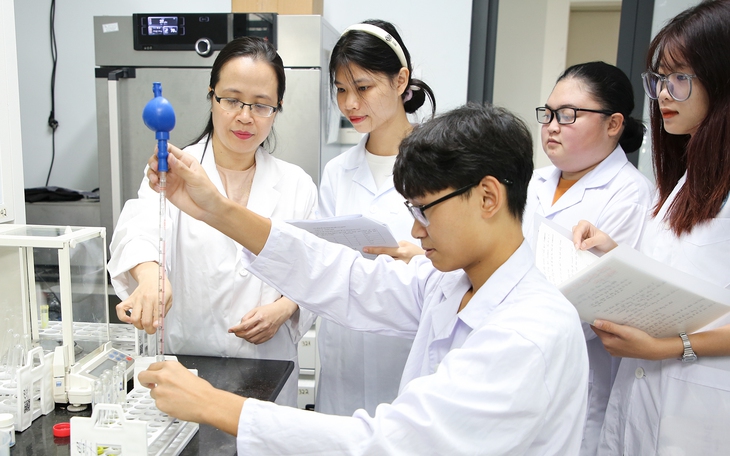 Đại học Quốc gia Hà Nội sẽ rút ngắn bậc cử nhân xuống 2,5 - 3 năm - Ảnh 2.