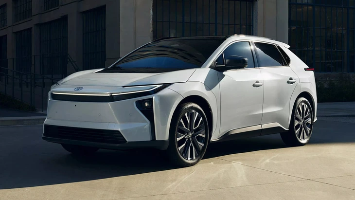Toyota bZ - Ảnh 1.