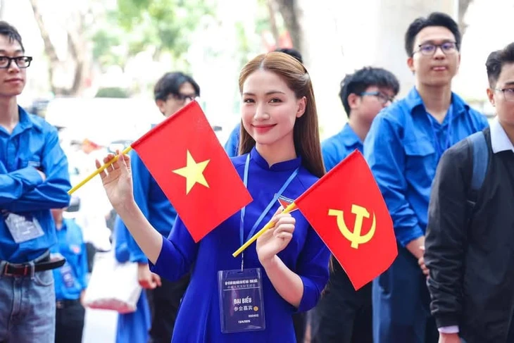 Hòa Minzy - Ảnh 1.