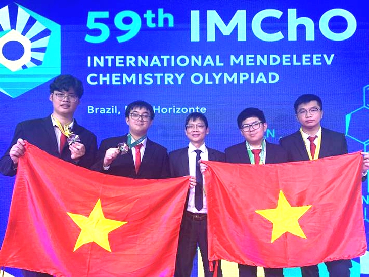 Bốn học sinh Việt Nam giành huy chương vàng, bạc kỳ thi hóa học 'khó nhất hành tinh' - Ảnh 1. Bốn học sinh Việt Nam giành huy chương vàng, bạc kỳ thi hóa học 'khó nhất hành tinh' - Ảnh 1.