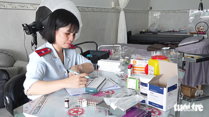 Phạt 25 triệu đồng cơ sở kinh doanh thẩm mỹ hoạt động 'chui' ở Mỹ Tho - Ảnh 3.