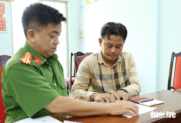 Khởi tố hai bị can về tội cố ý gây thương tích tại Long Xuyên Khởi tố hai bị can về tội cố ý gây thương tích tại Long Xuyên