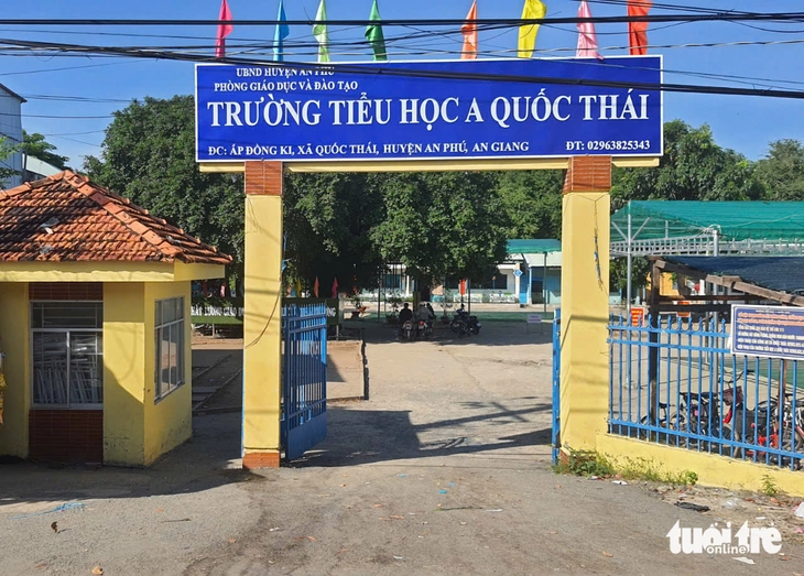 Kỷ luật cảnh cáo hiệu trưởng bị tố sàm sỡ giáo viên ở An Giang Kỷ luật cảnh cáo hiệu trưởng bị tố sàm sỡ giáo viên ở An Giang