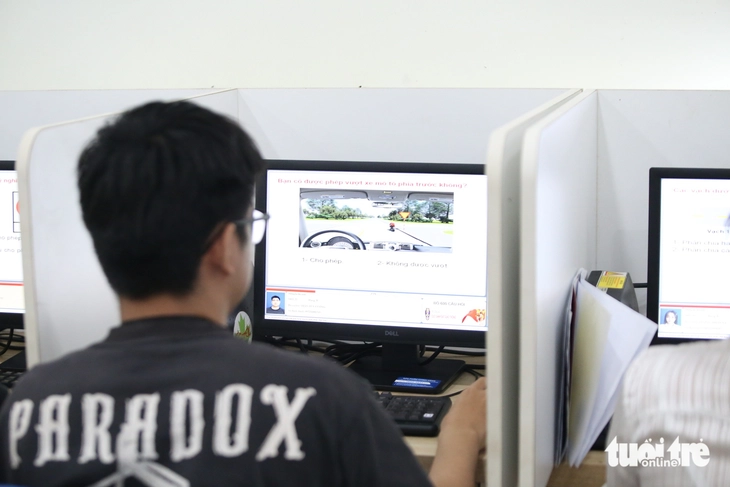 sát hạch lái xe - Ảnh 13.
