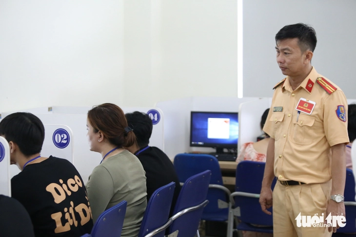 sát hạch lái xe - Ảnh 11.