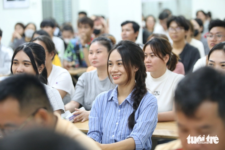 Sau sát hạch xe ô tô, CSGT TP.HCM tiếp tục tổ chức thi sát hạch xe máy lần đầu với 300 học viên - Ảnh 6.