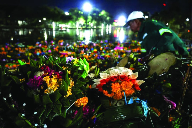 lễ hội hoa đăng - Ảnh 1.