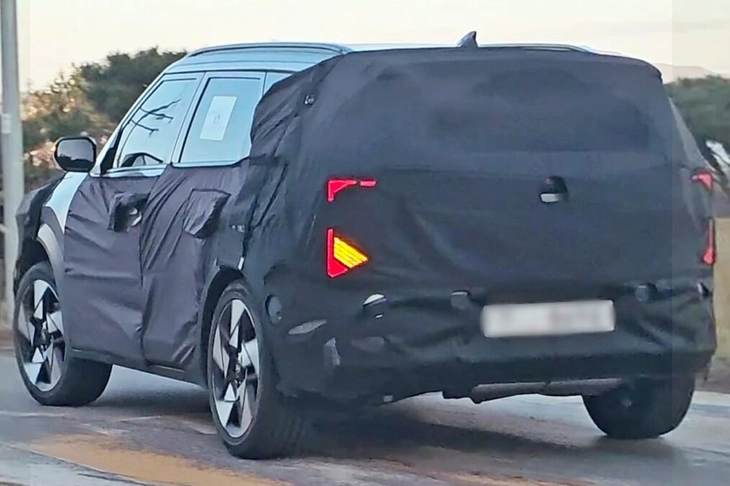 Kia Seltos thế hệ mới sẽ có bản hybrid 141 mã lực, sở hữu công nghệ lần đầu có trên xe Hàn- Ảnh 4. Kia Seltos - Ảnh 3.