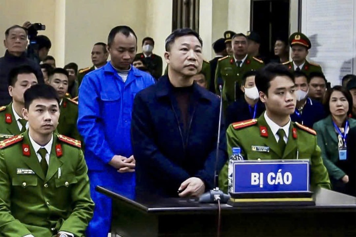 Cựu đại biểu Quốc hội Lưu Bình Nhưỡng và Lê Thanh Vân hầu tòa vào ngày mai Cựu đại biểu Quốc hội Lưu Bình Nhưỡng và Lê Thanh Vân hầu tòa vào ngày mai