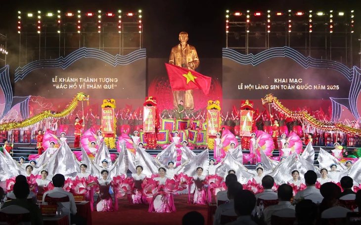 Bác Hồ, những hình ảnh đẹp và những bài báo cuối cùng canh cánh nỗi niềm ‘vì miền Nam ruột thịt' - Ảnh 4.