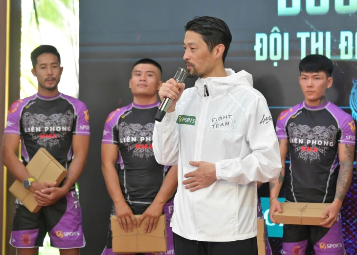 Chia tay Nhung Kate, Johnny Trí Nguyễn dồn tâm huyết cho Thần Võ Chia tay Nhung Kate, Johnny Trí Nguyễn dồn tâm huyết cho Thần Võ