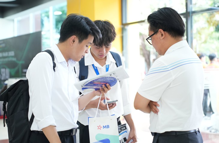 Doanh nghiệp Việt khó tuyển được lao động đáp ứng đủ yêu cầu năng lực - Ảnh 1.