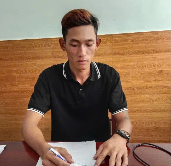 Thêm nghi phạm ra đầu thú liên quan đến bảo kê vùng biển Kiên Giang - Ảnh 1.