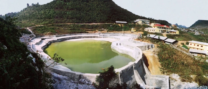 Trao giải thưởng Trần Đại Nghĩa cho hồ treo trên vách núi và tủ điện trung thế - Ảnh 1.