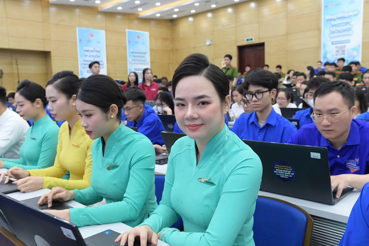 thi tiếng anh - Ảnh 1.