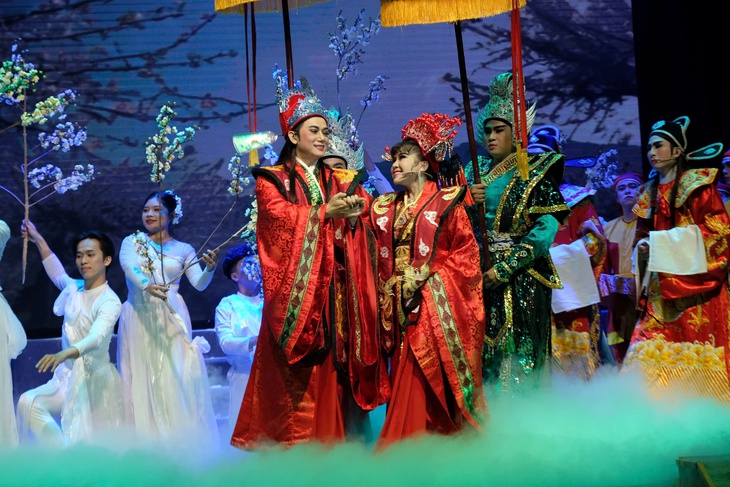 - Ảnh 1. Giang sơn mỹ nhân - Ảnh 1.