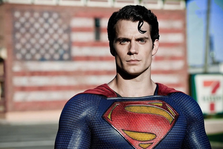 Superman liên tục bị đánh bầm dập, James Gunn đang làm gì với biểu tượng DC? - Ảnh 3. Superman - Ảnh 3.