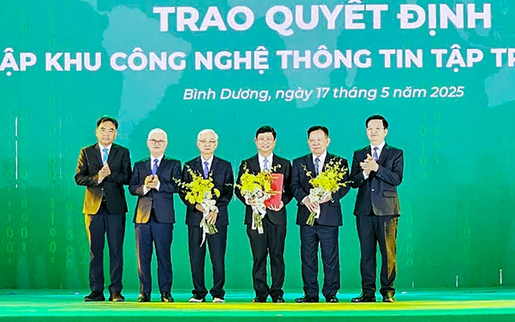 Bình Dương có các khu công nghiệp sinh thái đầu tiên hơn 1.000 ha - Ảnh 1. Bình Dương - Ảnh 1.