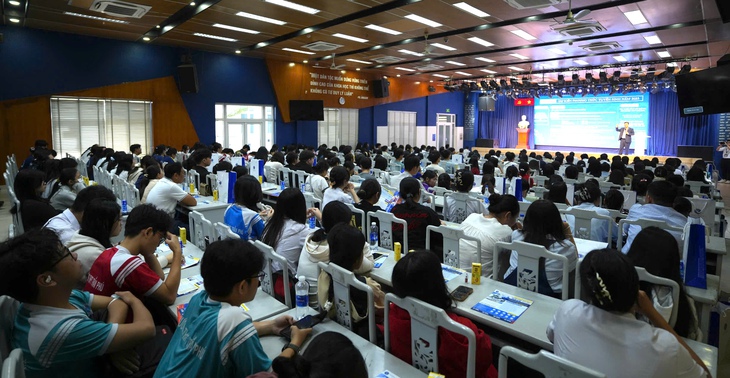 sinh viên luật - Ảnh 2.