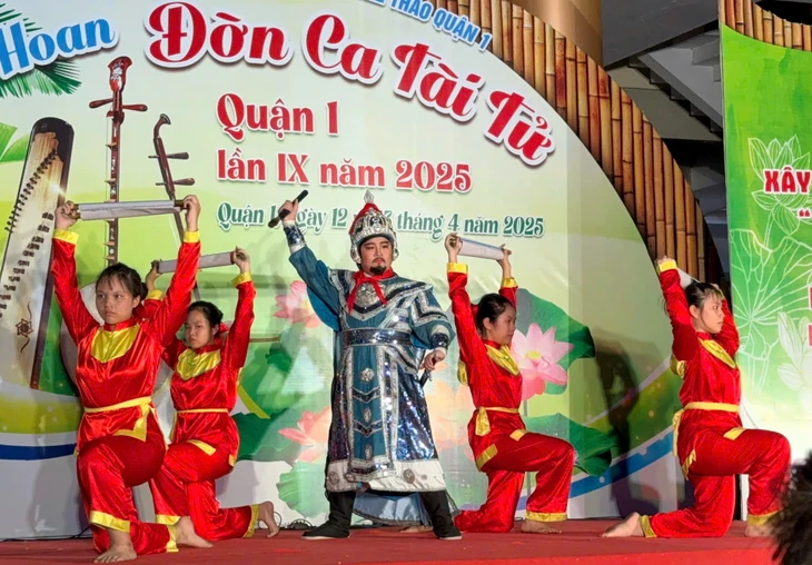Con trai Kim Tử Long đóng Lý Thường Kiệt, nối tiếp vai diễn của ông ngoại và cha - Ảnh 3. Kim Tử Long - Ảnh 2.