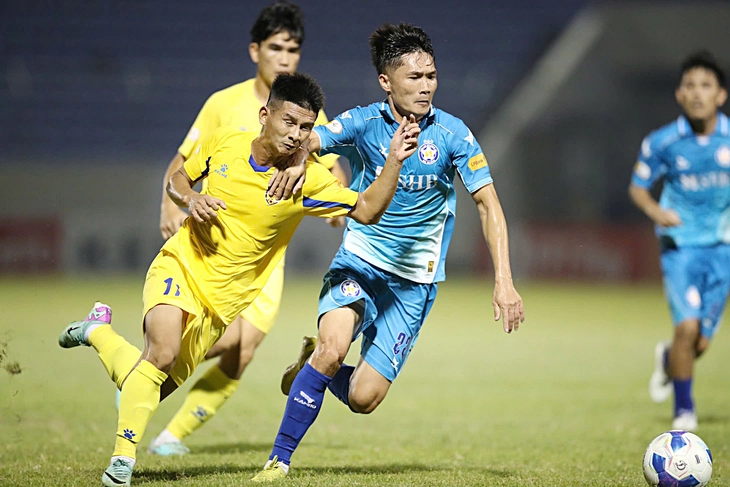 Derby buồn của bóng đá miền Trung - Ảnh 1. derby - Ảnh 1.
