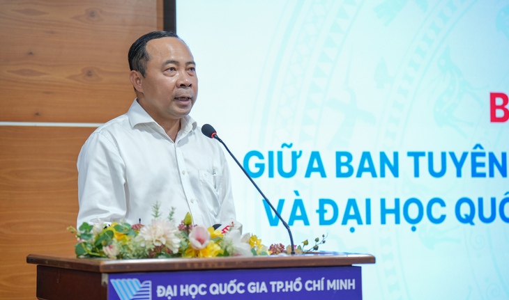 Đại học Quốc gia TP.HCM đề xuất tự xác định học phí chương trình đào tạo mới - Ảnh 2.