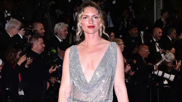 Jennifer Lawrence và Robert Pattinson gây sốt Cannes với Die My Love, được kỳ vọng tranh Oscar - Ảnh 7. Cannes - Ảnh 7.