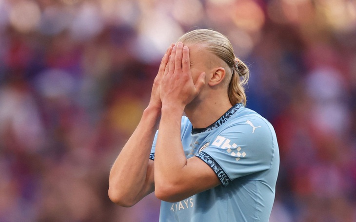 VAR gây tranh cãi khi 'giúp' Crystal Palace vô địch FA Cup - Ảnh 4.