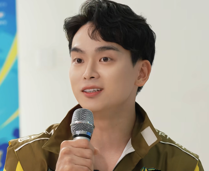 Đạo diễn Charlie Nguyễn: Nghệ sĩ vào game show đầu 'đầy sạn' còn gì hay - Ảnh 3. Đạo diễn Charlie Nguyễn: Nghệ sĩ vào game show đầu 'đầy sạn' còn gì hay - Ảnh 3.