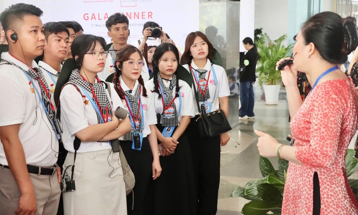 Khát khao dấn thân cùng đất nước vươn mình - Ảnh 2. dấn thân - Ảnh 2.