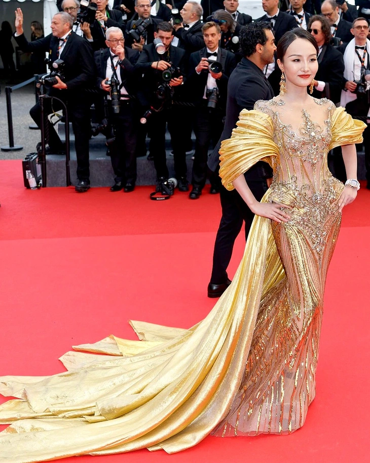 3 mỹ nhân Cbiz 'làm lố' nhất thảm đỏ Cannes 2025 - Ảnh 2.