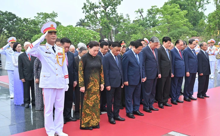Chủ tịch Hồ Chí Minh - Ảnh 5.